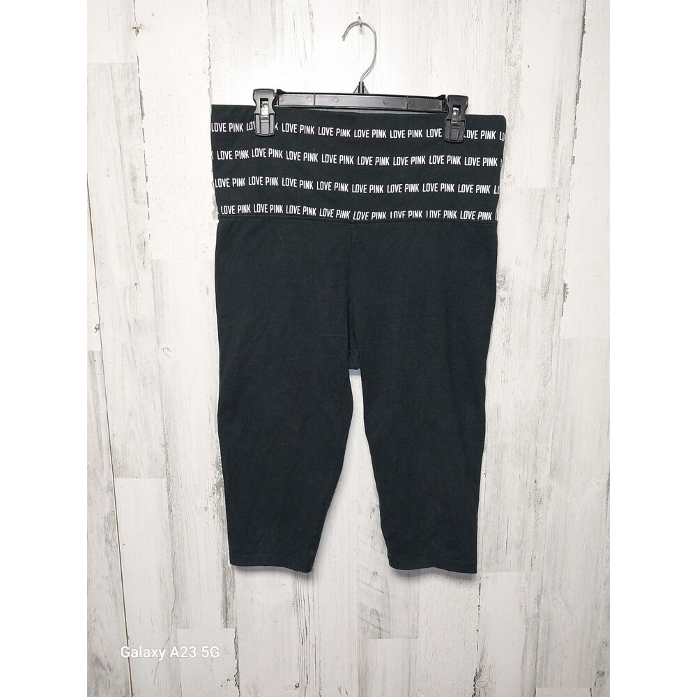 PINK Yoga Women's Large Black Knee Length Leggings
